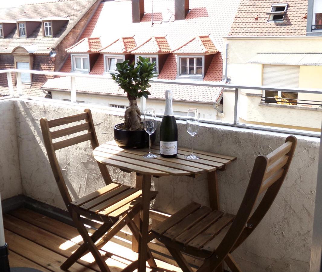 Charmant Logement Refait A Neuf Centre Ville Apartment Strasbourg Luaran gambar